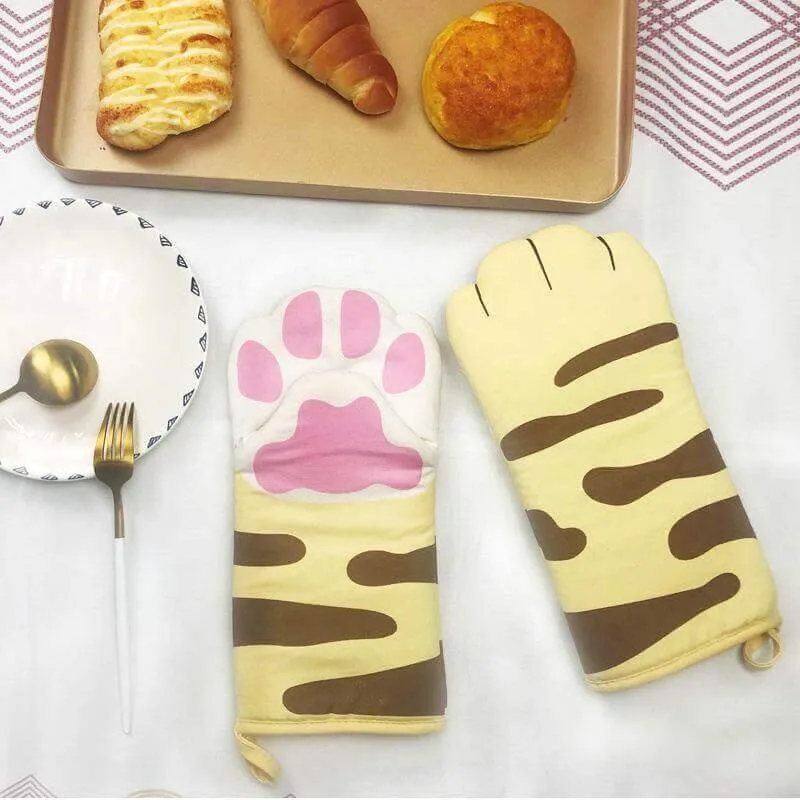 So Kawaii! Cat Paws Oven Mitt Gloves