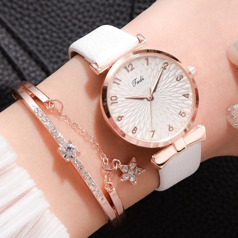 Women's Luxury Magnetic Quartz Bracelet Watch